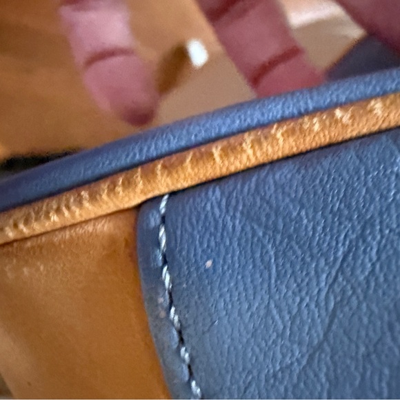 Women's Coach Reserve  Colorblock Crossbody Bag magnetic closure excellent shape - Picture 16 of 16